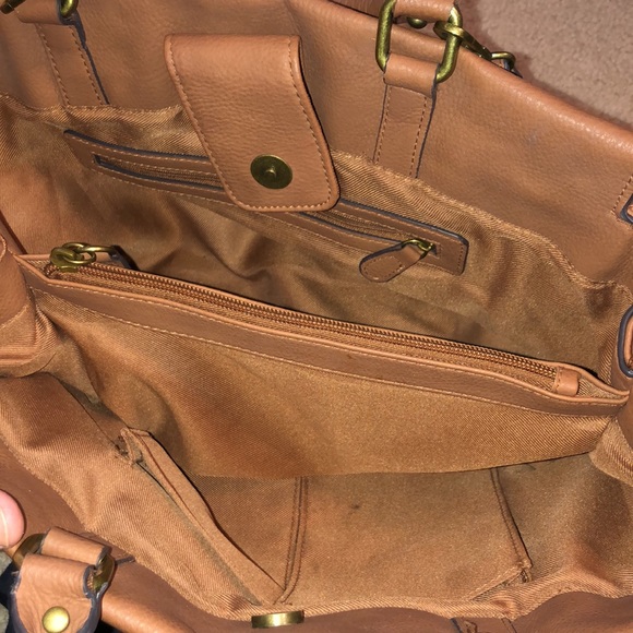 Merona Purse - Picture 3 of 10